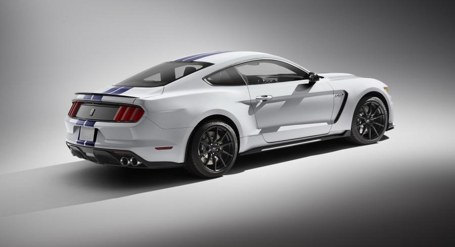  Shelby GT350 Mustang 2016 года  (фото 14 из 32)